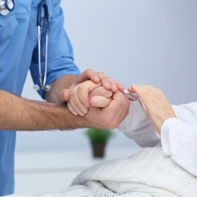 Acompanhamento em Consultas de Idosos