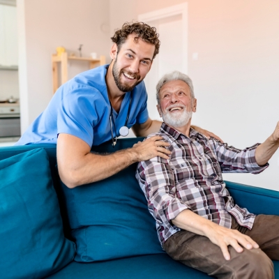 Cuidador de Idosos de Segunda a Sexta